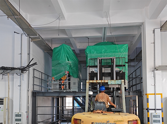 蒸發(fā)器安裝定位.jpg 蒸發(fā)器安裝定位.jpg